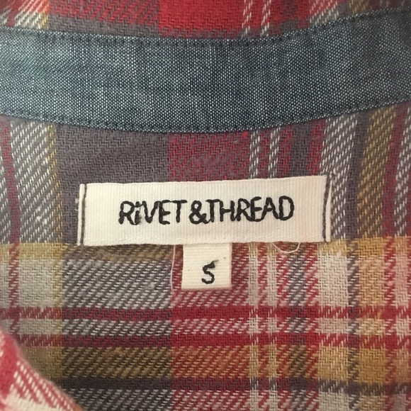 Rivet and Thread plaid popover flannel shirt - Picture 3 of 5
